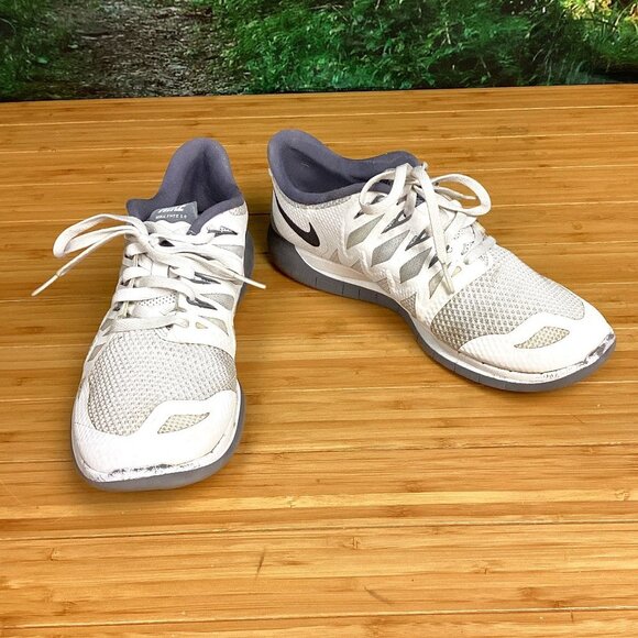 Nike Free 5.0 White/Gray Running Shoes 642199-102 9 - Picture 1 of 10